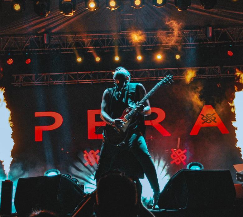 Pera Band Kimdir? | Pera Albümleri | Şans Tanımanız Gereken Sanatçı 6