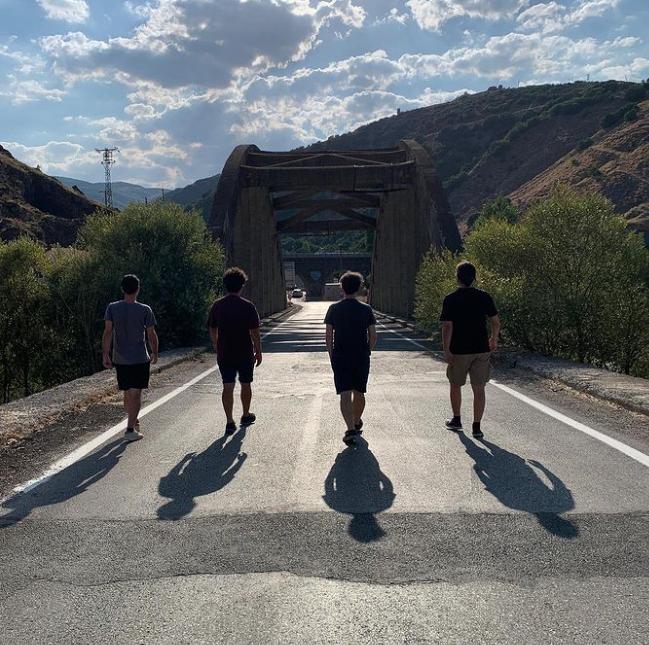 Pinhani Kimdir? | Pinhani Albümleri | Şans Tanımanız Gereken Sanatçı 5